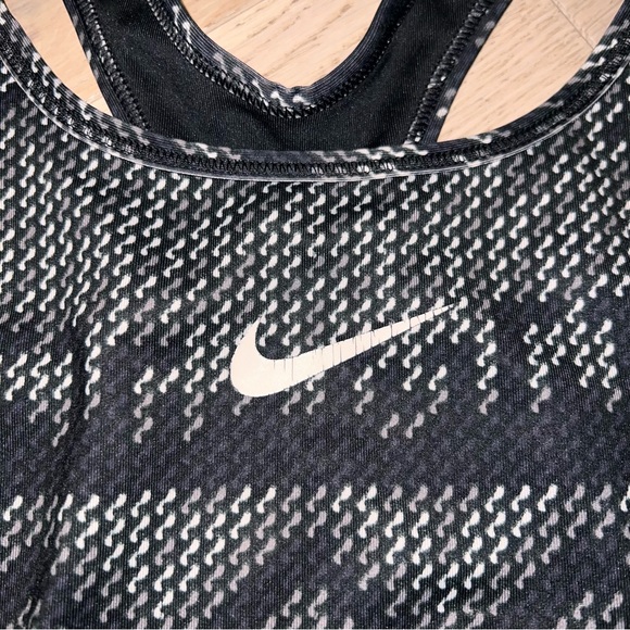 Nike Dri Fit Sports Bra Women Size Large | Black and White - Picture 2 of 4
